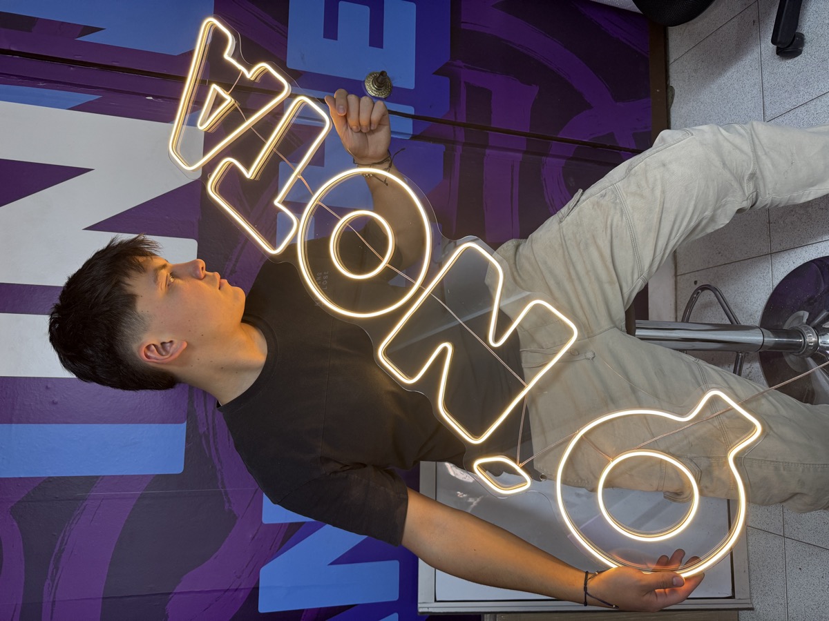 Letras 3D MOVA personalizadas