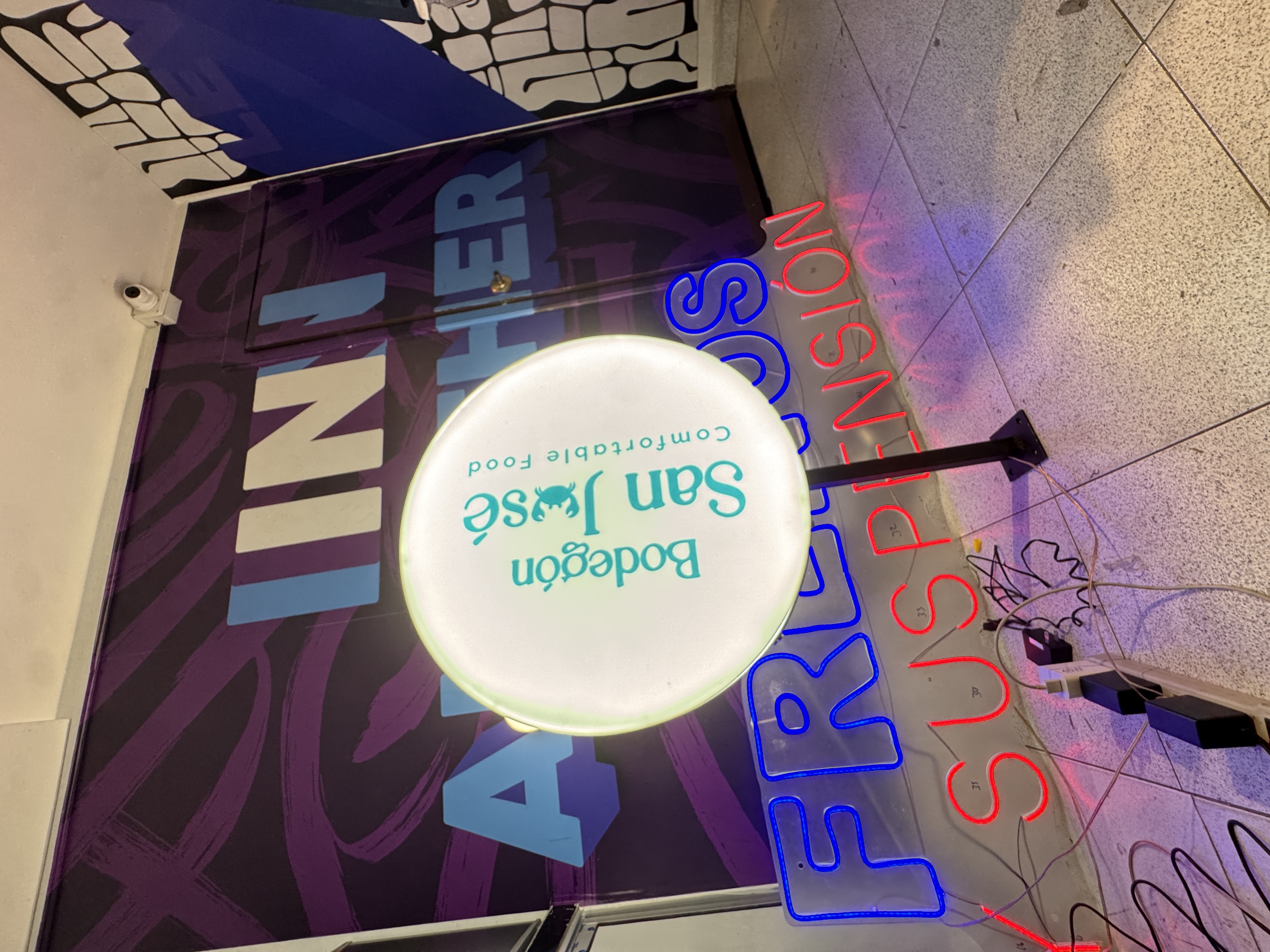 Logo neón personalizado